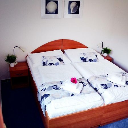 Hotel S-Centrum Benesov  Εξωτερικό φωτογραφία