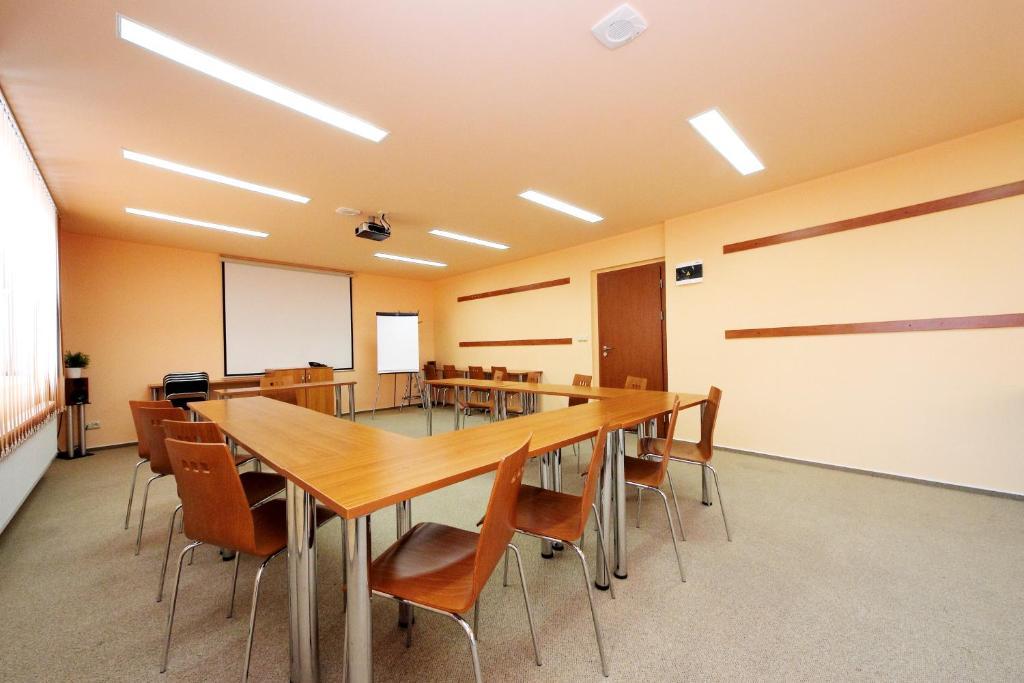 Hotel S-Centrum Benesov  Εξωτερικό φωτογραφία