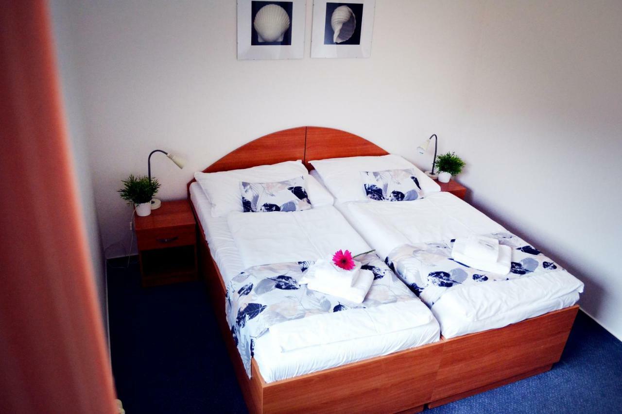 Hotel S-Centrum Benesov  Εξωτερικό φωτογραφία