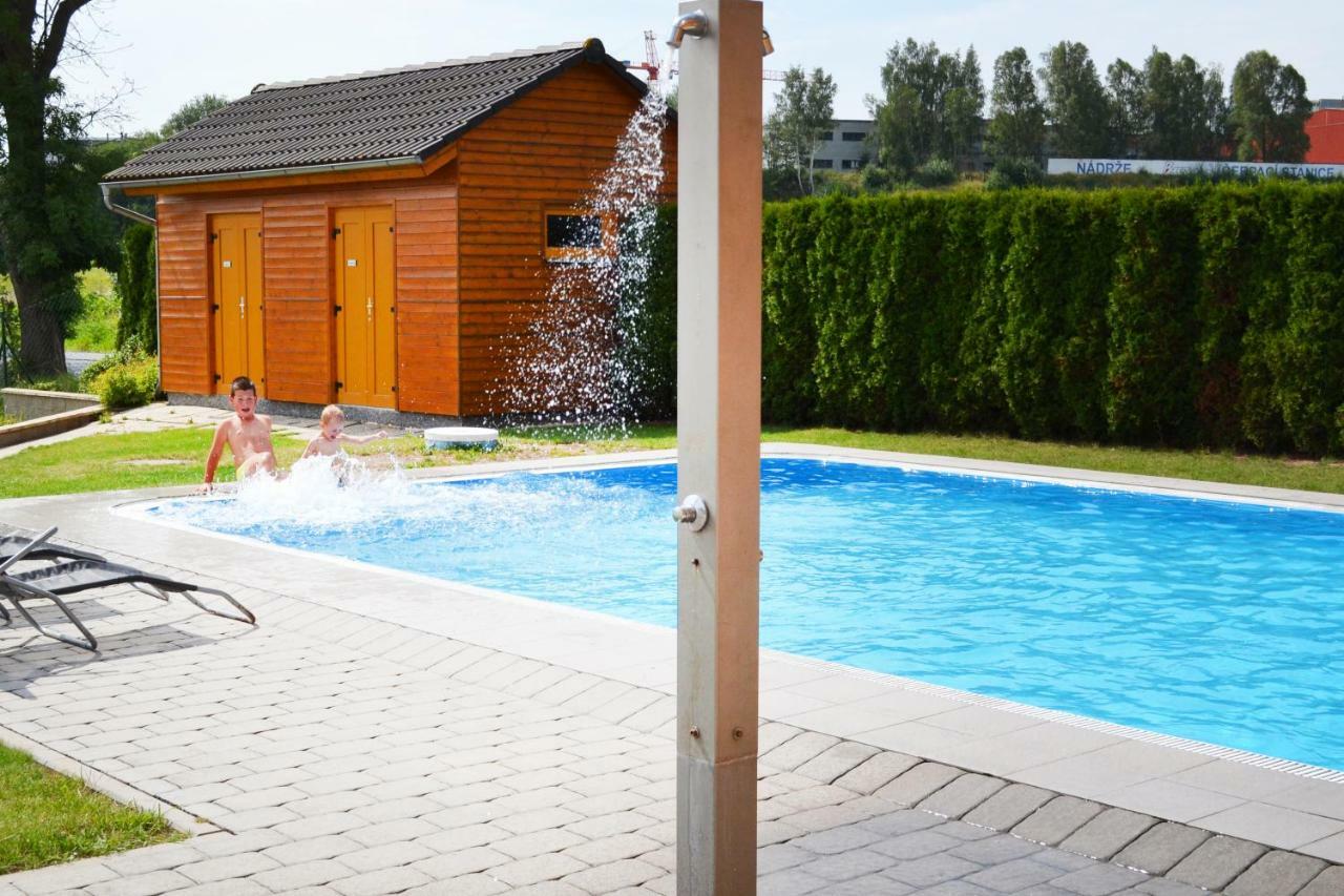 Hotel S-Centrum Benesov  Εξωτερικό φωτογραφία